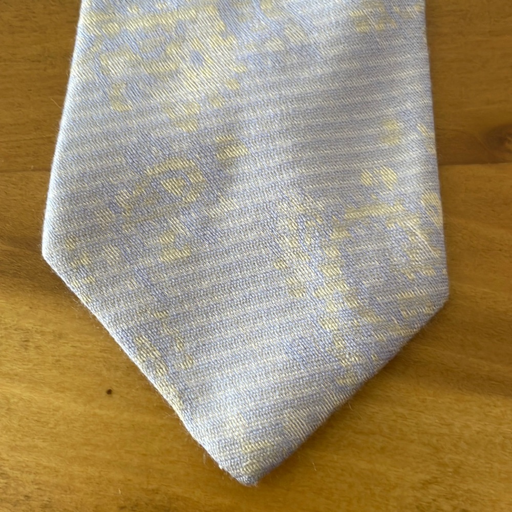 Stringbeans Plus Skinny tie 100% silk silver and gold made in USA